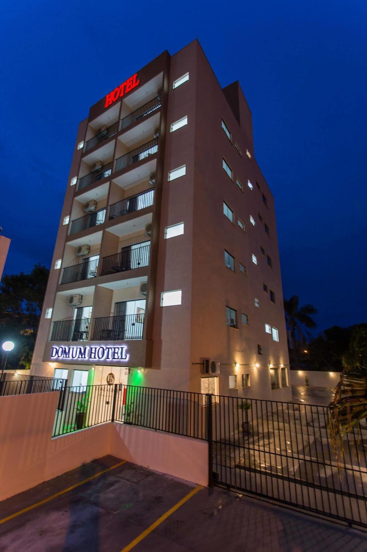 Domum Hotel Pindamonhangaba Exteriör bild